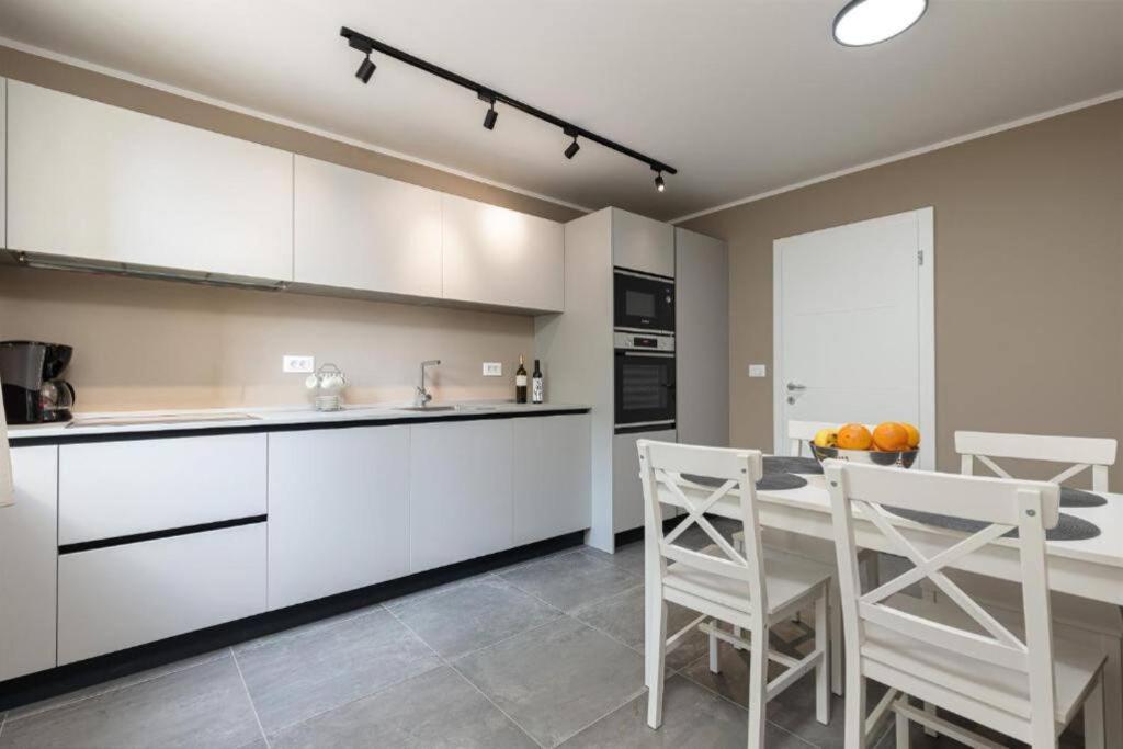 Vista Mare Apartment Пореч Екстер'єр фото